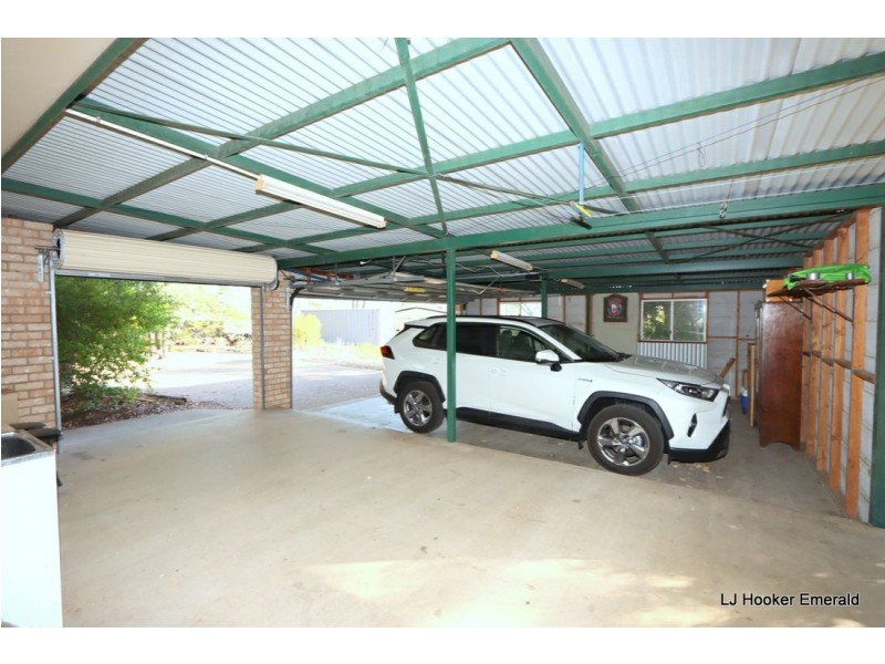 10 Batavia Court, Emerald QLD 4720