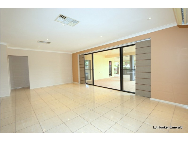 17-19 Dodd Drive, Emerald QLD 4720
