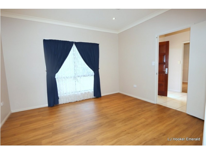 17-19 Dodd Drive, Emerald QLD 4720