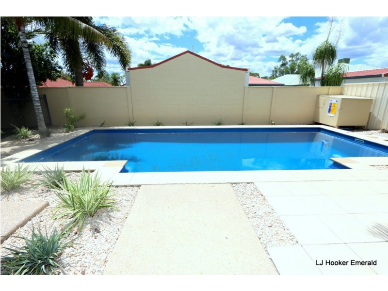 17-19 Dodd Drive, Emerald QLD 4720