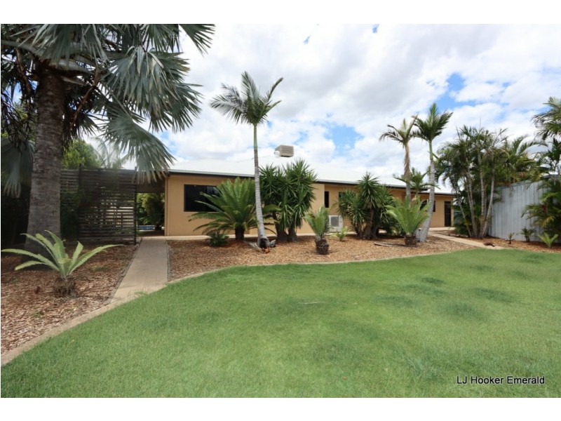 17-19 Dodd Drive, Emerald QLD 4720