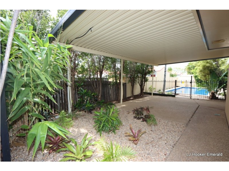 17-19 Dodd Drive, Emerald QLD 4720