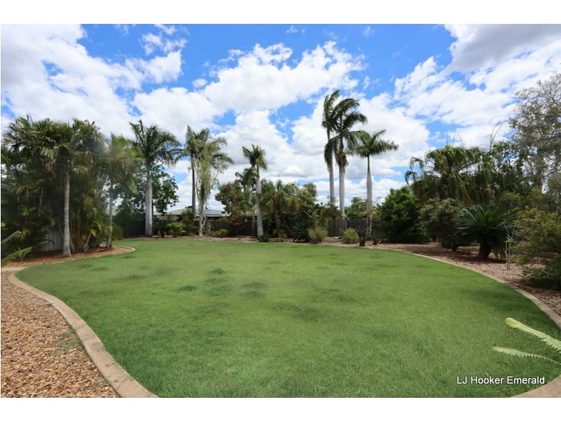 17-19 Dodd Drive, Emerald QLD 4720