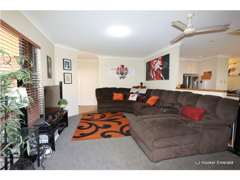 3 Cowan Crescent, Emerald QLD 4720