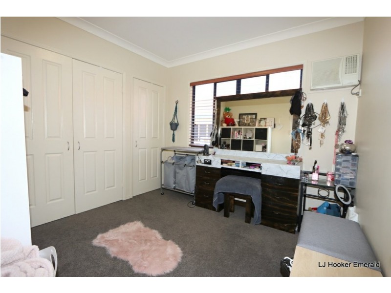 3 Cowan Crescent, Emerald QLD 4720