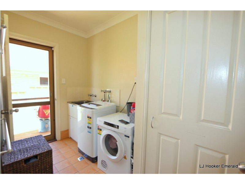 3 Cowan Crescent, Emerald QLD 4720