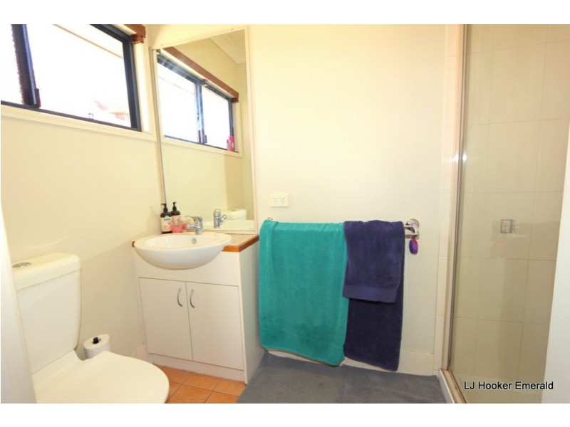 3 Cowan Crescent, Emerald QLD 4720