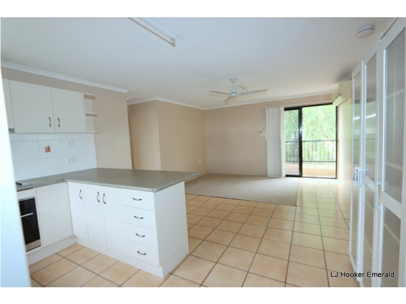 105 Harris Street, Emerald QLD 4720