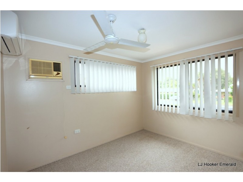 105 Harris Street, Emerald QLD 4720