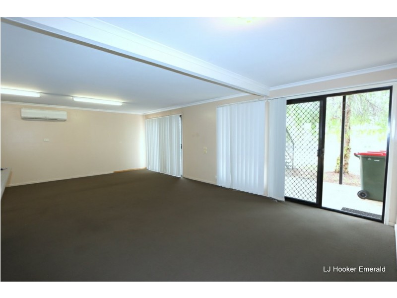 105 Harris Street, Emerald QLD 4720