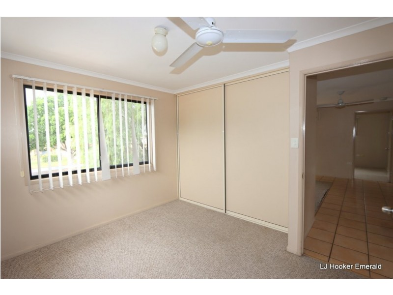 105 Harris Street, Emerald QLD 4720