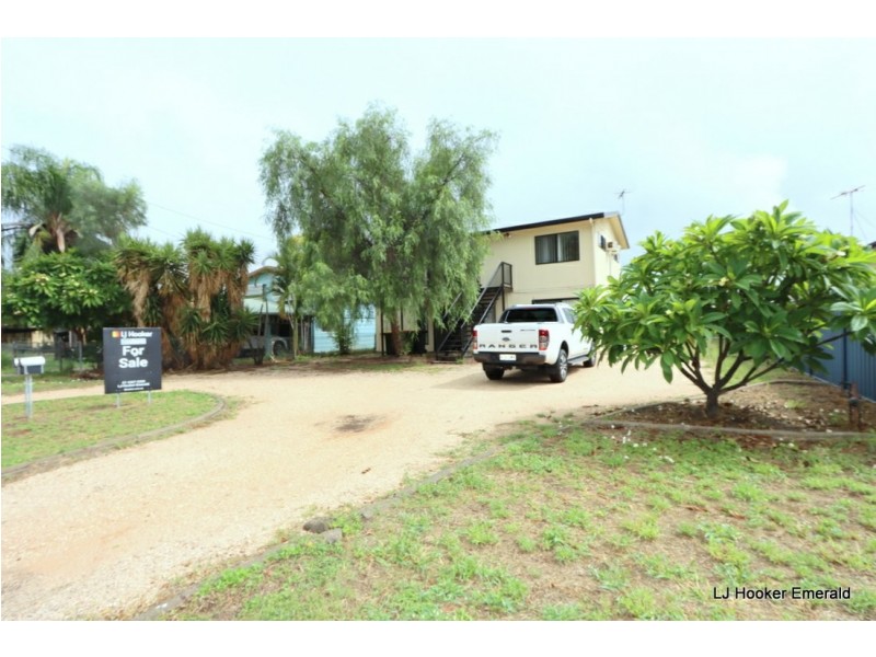 105 Harris Street, Emerald QLD 4720