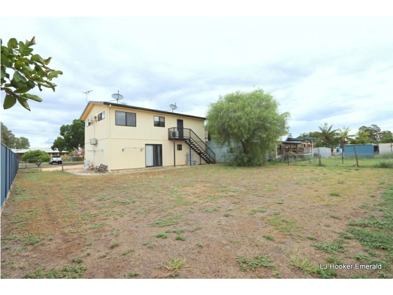 105 Harris Street, Emerald QLD 4720