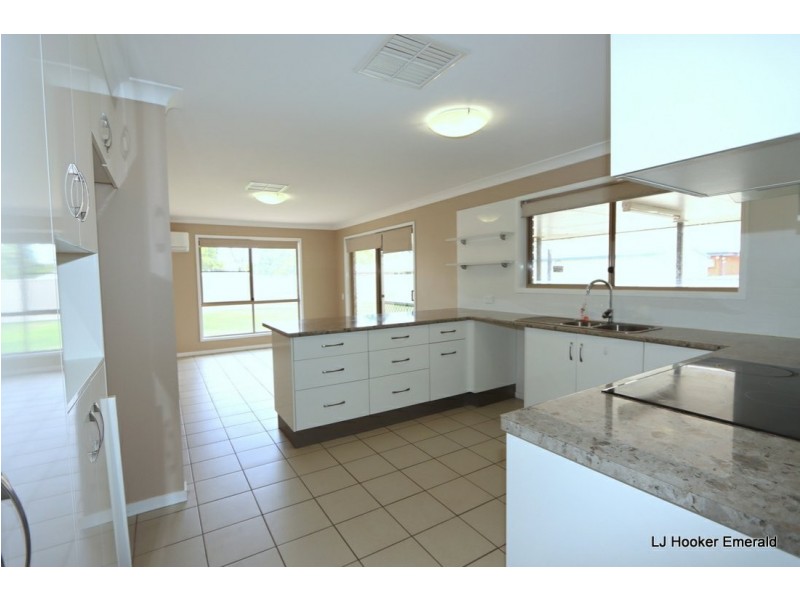 36 Crinum Crescent, Emerald QLD 4720