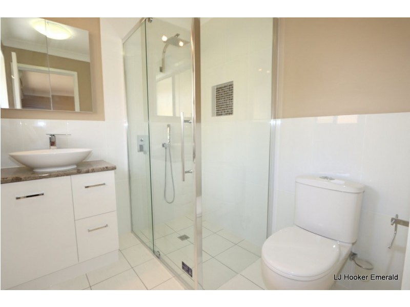 36 Crinum Crescent, Emerald QLD 4720