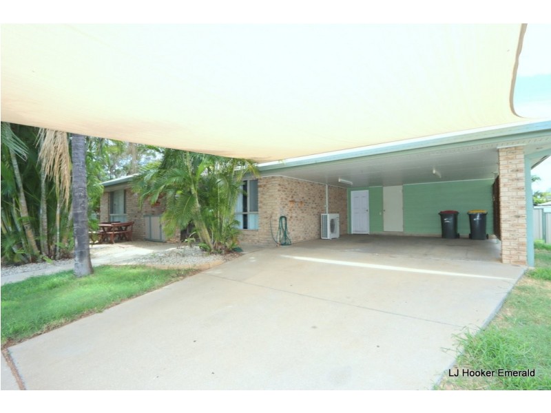 36 Crinum Crescent, Emerald QLD 4720