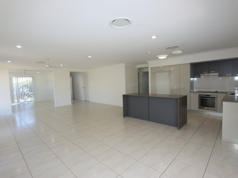 50 Canterbury Road, Emerald QLD 4720