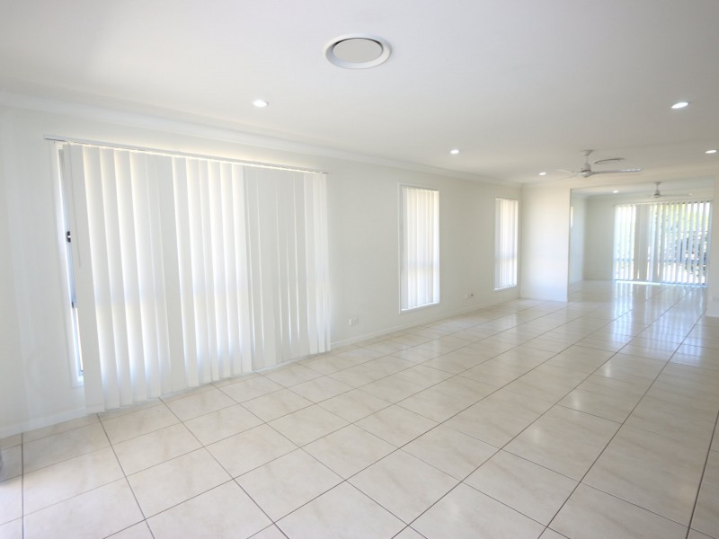 50 Canterbury Road, Emerald QLD 4720