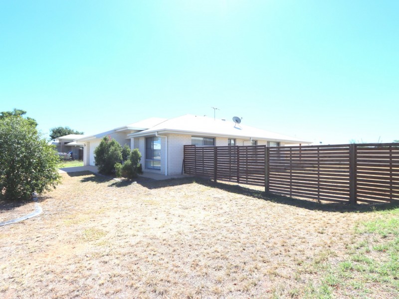 50 Canterbury Road, Emerald QLD 4720