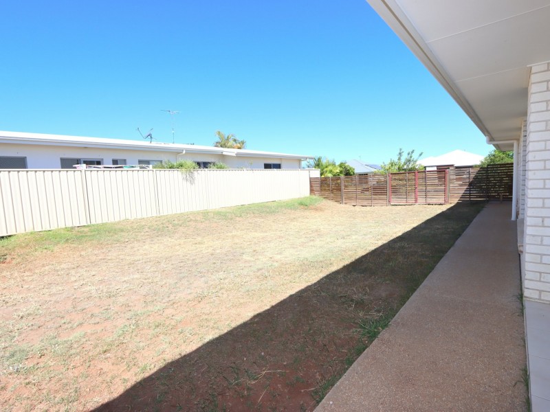 50 Canterbury Road, Emerald QLD 4720