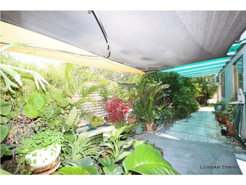 71 Dundas St, Emerald QLD 4720