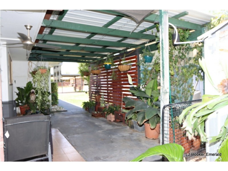 71 Dundas St, Emerald QLD 4720