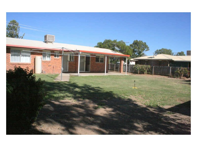 78 Gray Street, Emerald QLD 4720