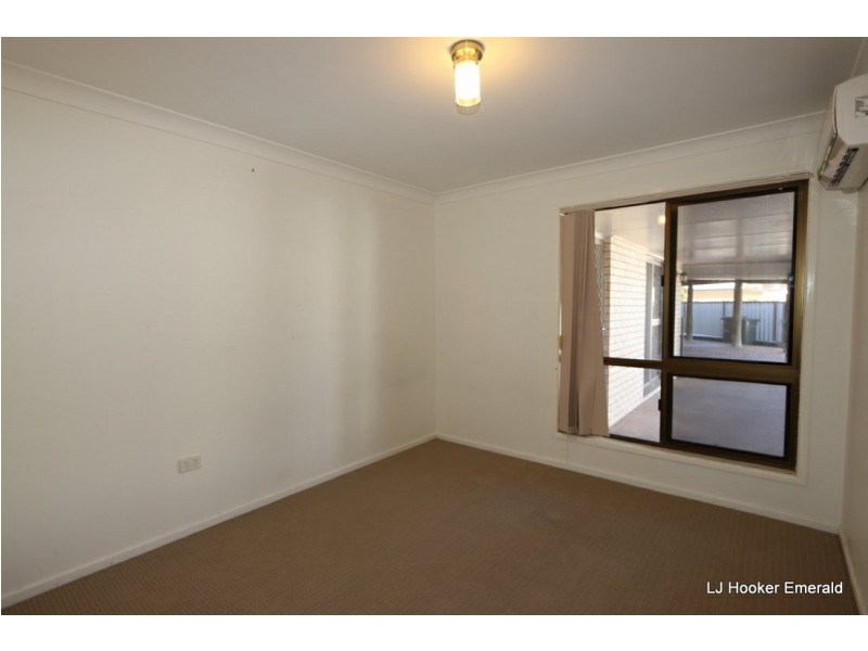 4 Green Grove, Emerald QLD 4720