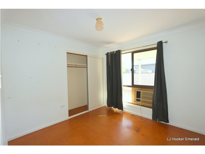 4 Green Grove, Emerald QLD 4720