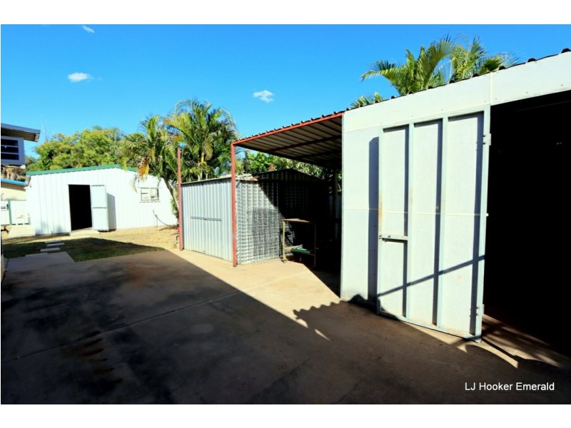 4 Green Grove, Emerald QLD 4720