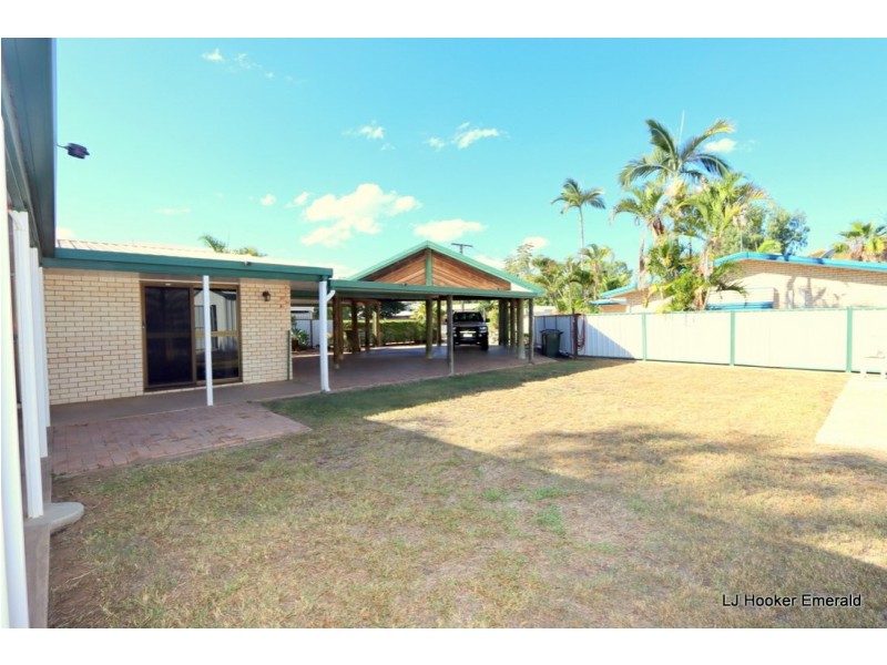 4 Green Grove, Emerald QLD 4720