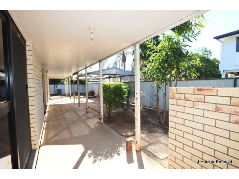 4 Green Grove, Emerald QLD 4720