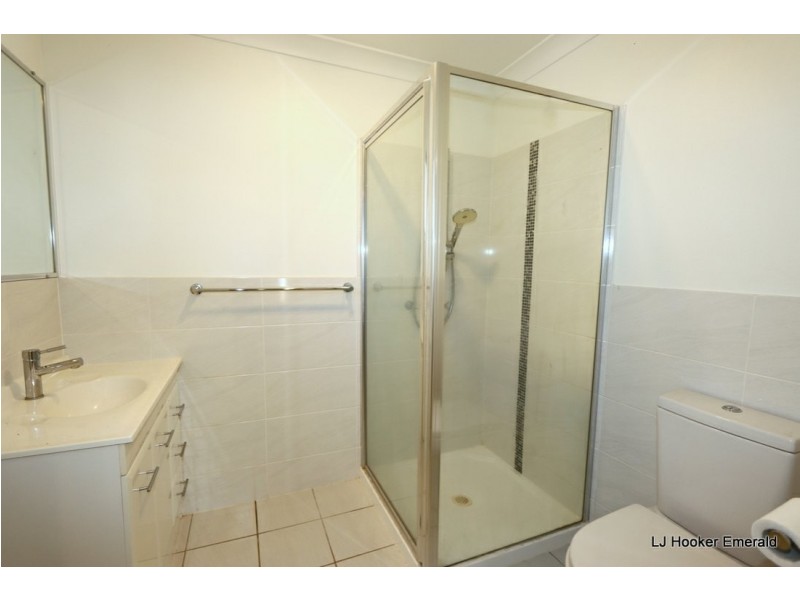 4 Green Grove, Emerald QLD 4720