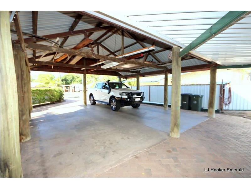 4 Green Grove, Emerald QLD 4720