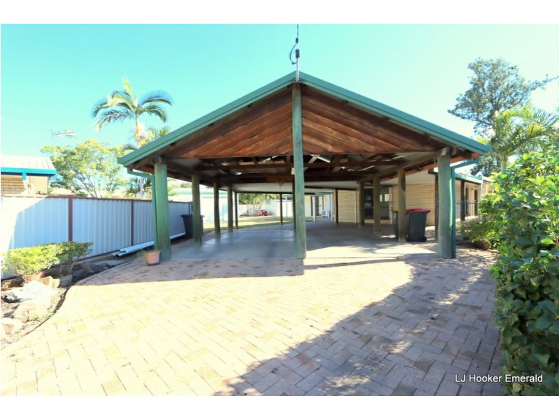 4 Green Grove, Emerald QLD 4720