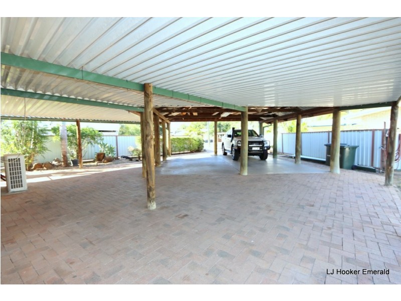 4 Green Grove, Emerald QLD 4720