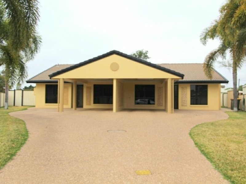 1/19 Louisa Court, Emerald QLD 4720