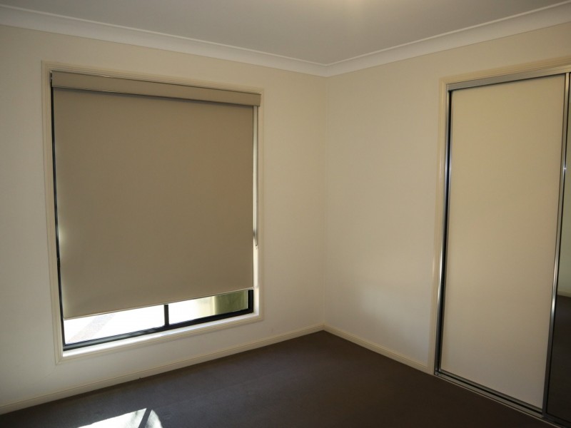 1/19 Louisa Court, Emerald QLD 4720