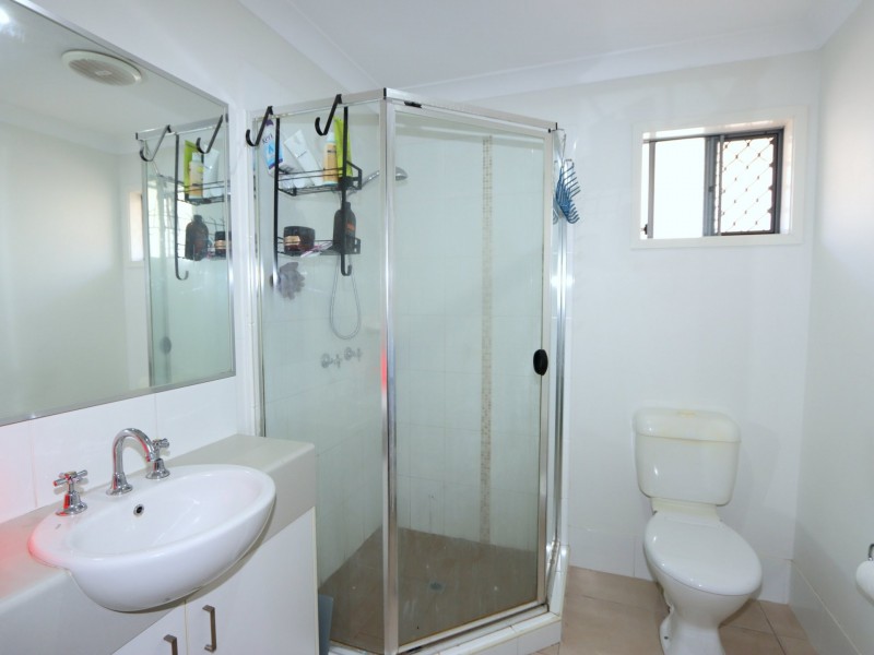 14 Lakeside Drive, Emerald QLD 4720