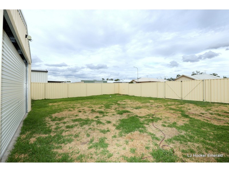 14 Lakeside Drive, Emerald QLD 4720