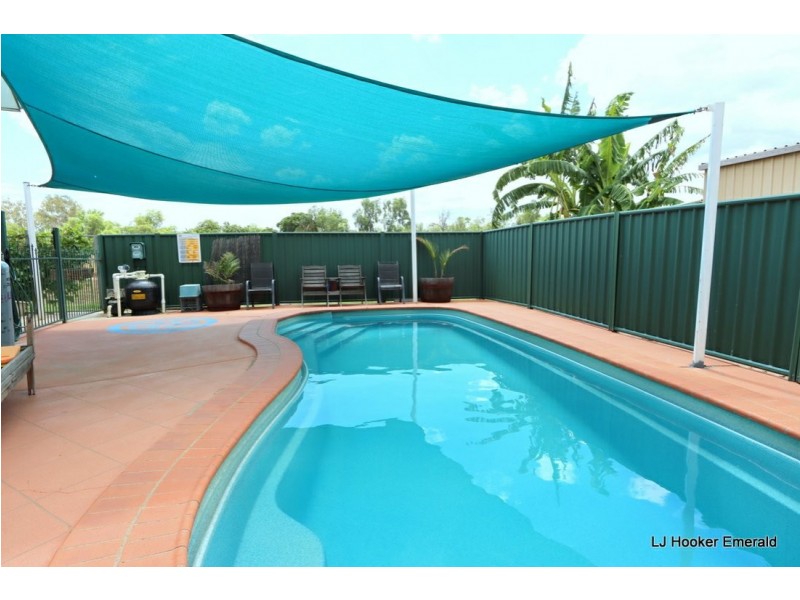 4 Stolz Place, Emerald QLD 4720