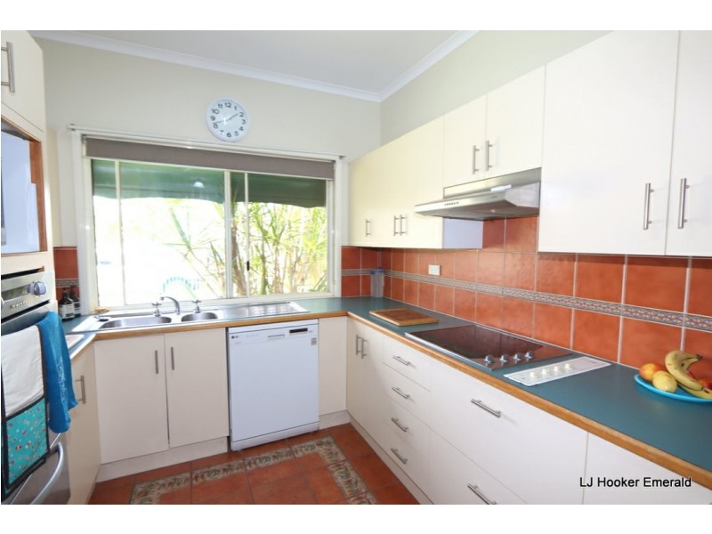 4 Stolz Place, Emerald QLD 4720