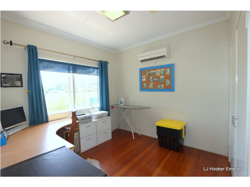 4 Stolz Place, Emerald QLD 4720