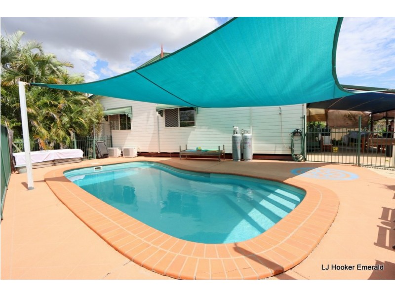 4 Stolz Place, Emerald QLD 4720