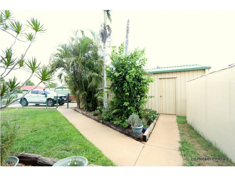 4 Stolz Place, Emerald QLD 4720