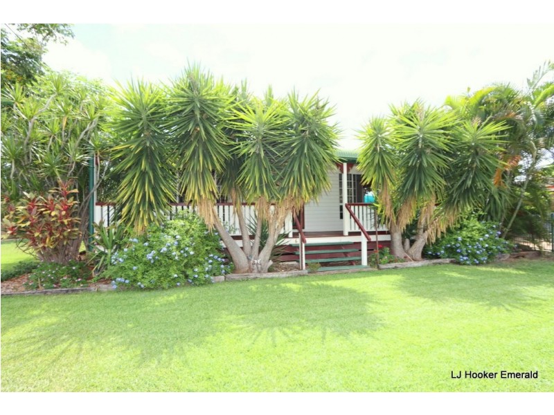 4 Stolz Place, Emerald QLD 4720