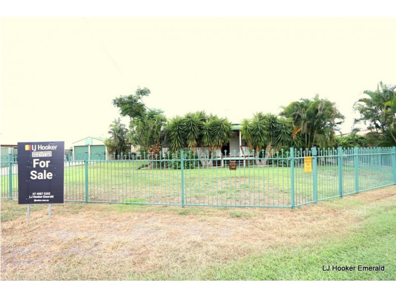 4 Stolz Place, Emerald QLD 4720