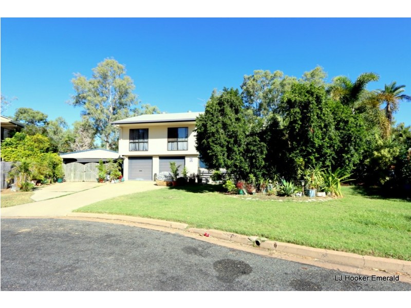 2 Gila Place, Emerald QLD 4720