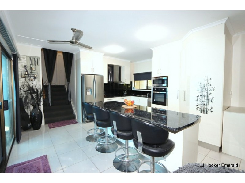 2 Gila Place, Emerald QLD 4720