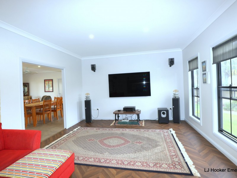 3 Margaret Place, Emerald QLD 4720